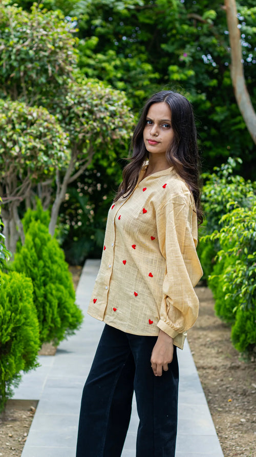 Beige embroidered shirt - full look