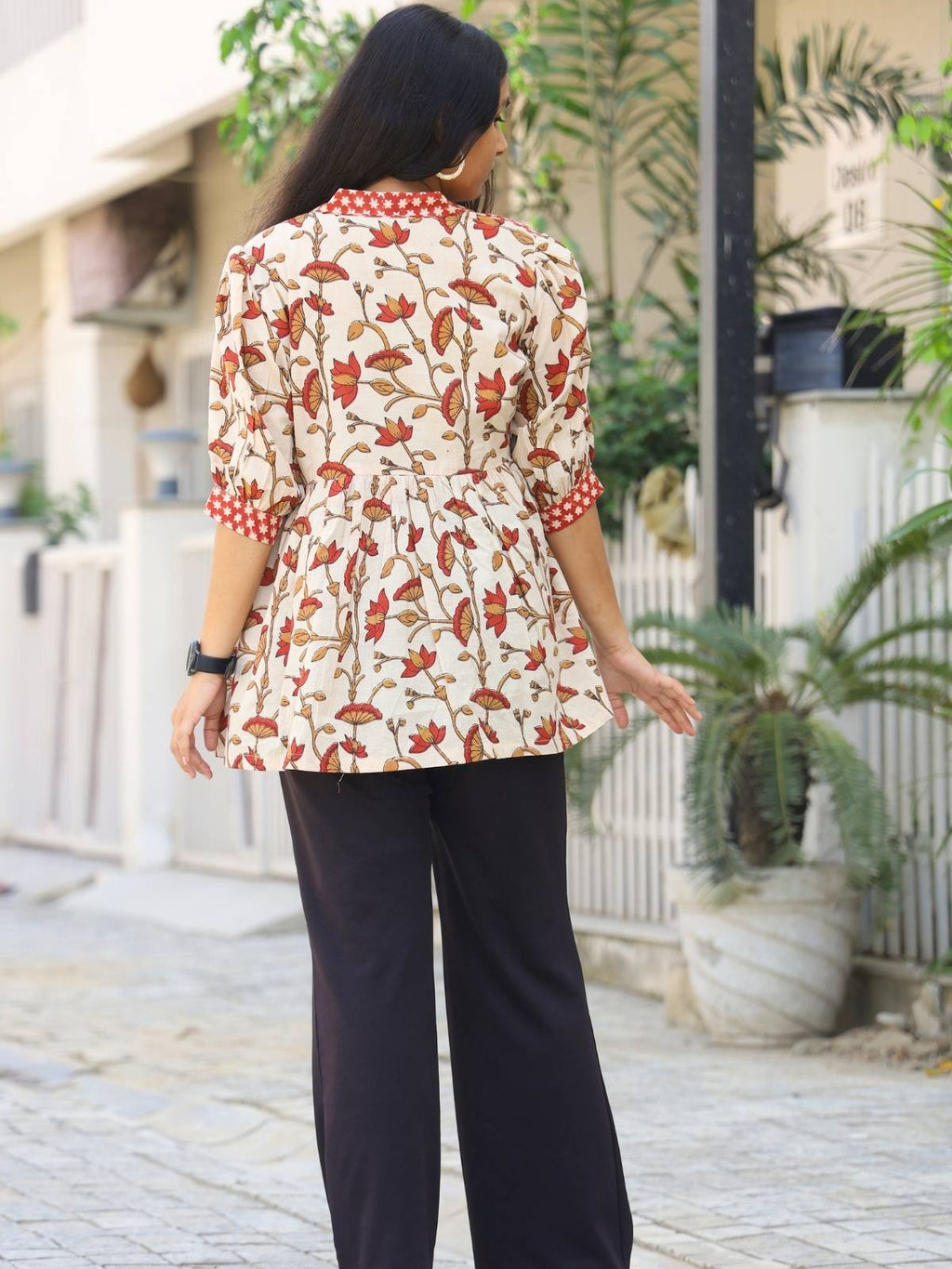 Rust and cream handblock cotton collar top - back view