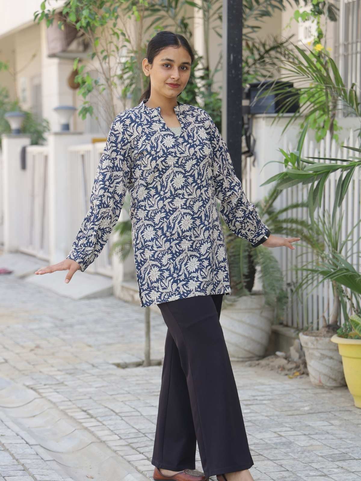 Navy blue Jaipur cotton short kurti - right side view