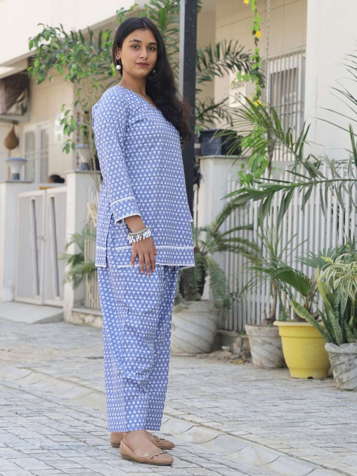 Lavender blue Farsi kurta shalwar set - side view