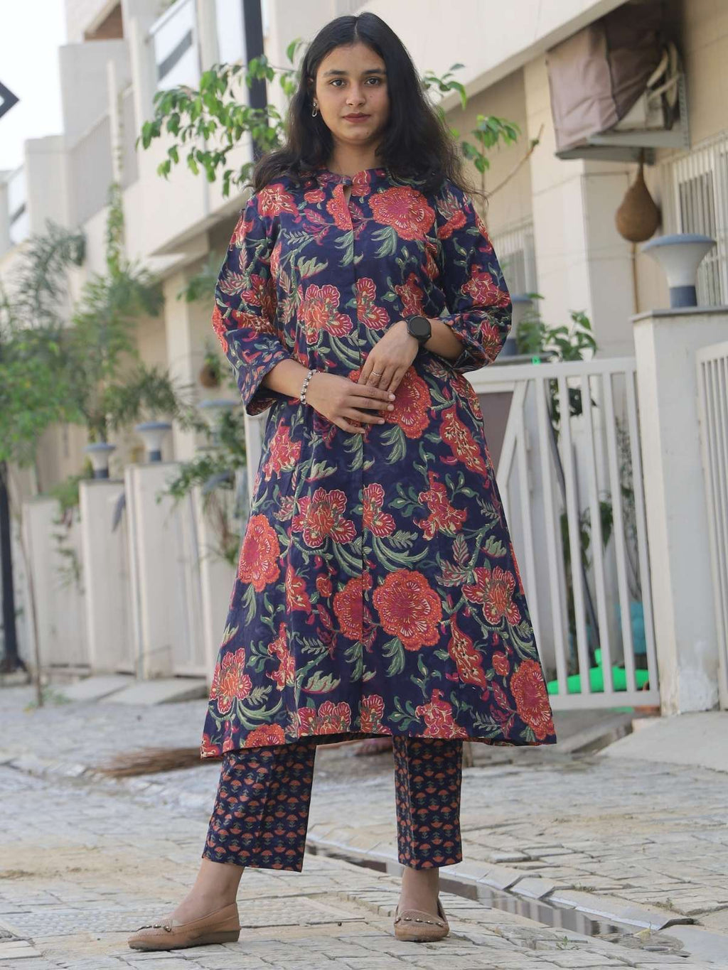 Midnight navy mandarin collar kurta palazzo set for women - front view