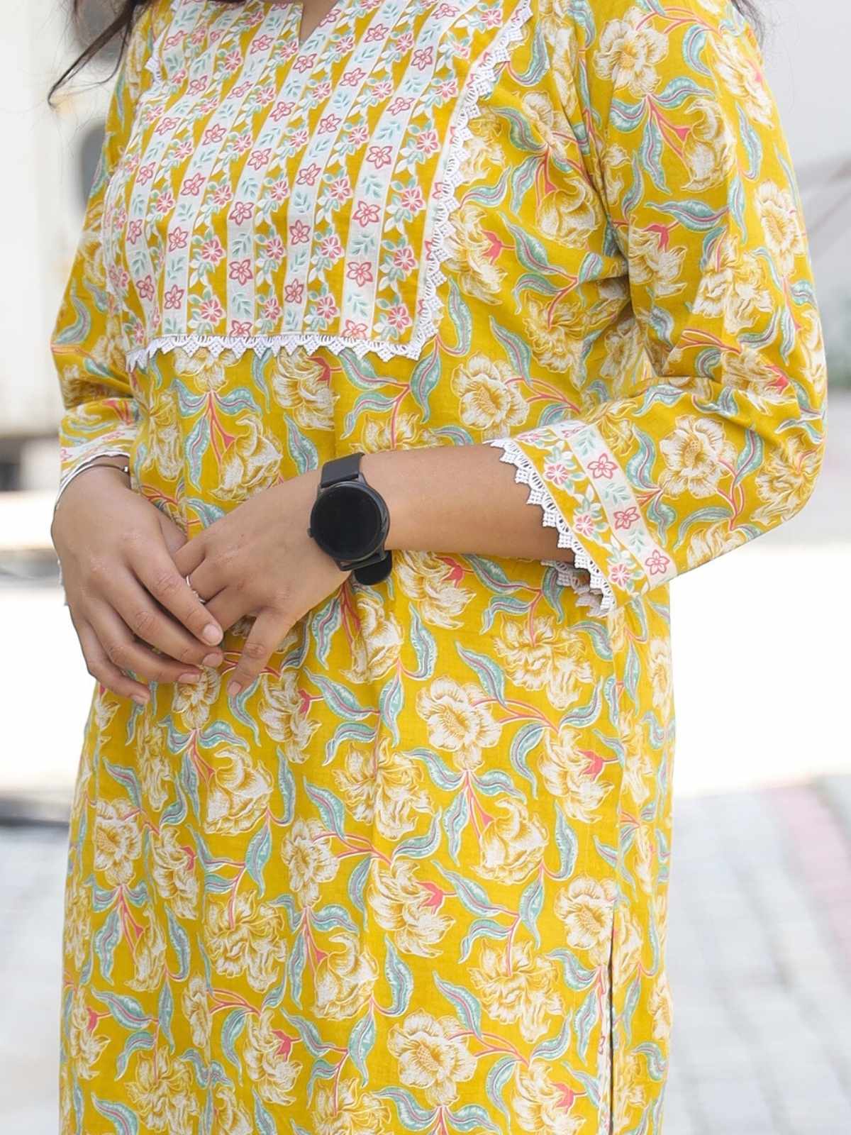 Yellow floral block print kurta set - neckline and sleeve detail