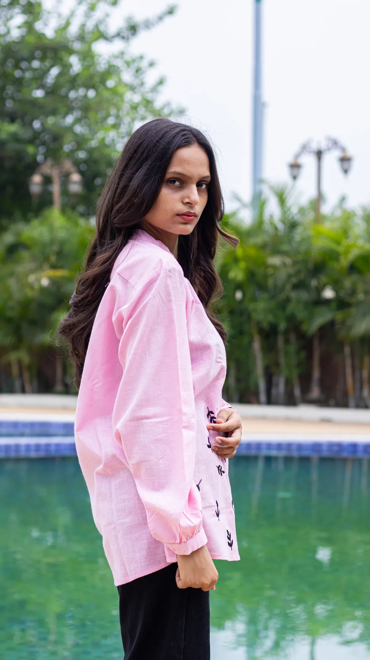 Light pink embroidered shirt - full look