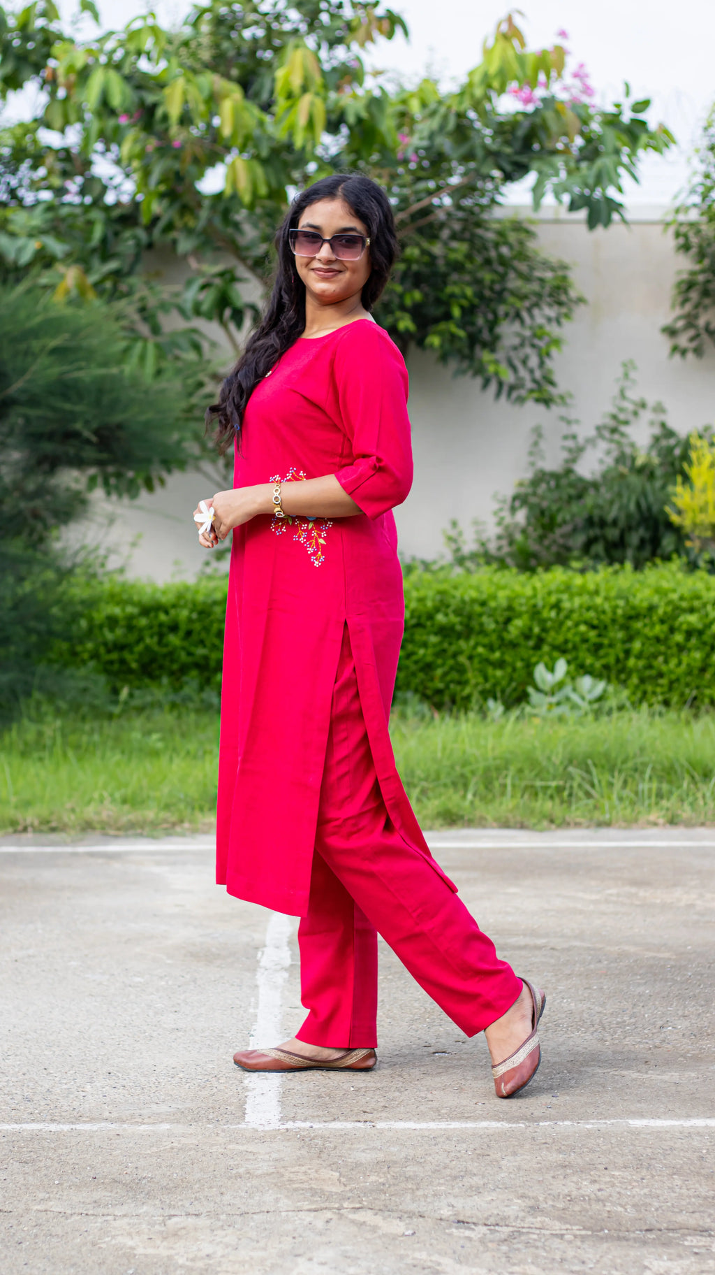 Hand Embroidered Pure Linen Kurta Set